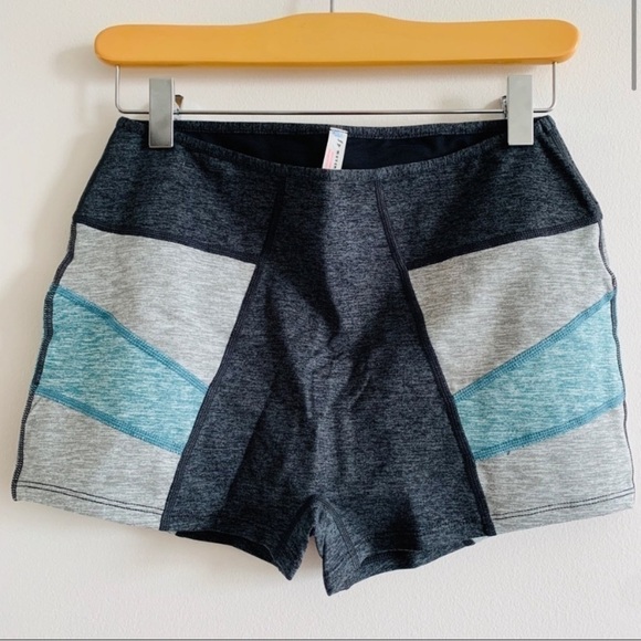 FREE PEOPLE NWT Six Pack Set Top Shorts Charcoal Low Rise - Picture 4 of 16